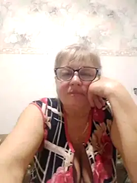 Snapshot of LinaLight88 chatting on March 8, 2026, 8:23 pm LinaLight88 online show from March 8, 2026, 8:23 pm