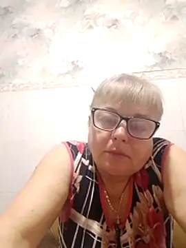 Snapshot of LinaLight88 chatting on March 10, 2026, 10:15 pm LinaLight88 online show from March 10, 2026, 10:15 pm