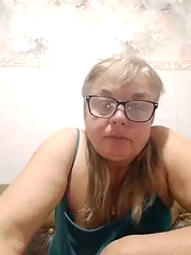 Snapshot of LinaLight88 chatting on March 14, 2026, 7:30 pm LinaLight88 online show from March 14, 2026, 7:30 pm