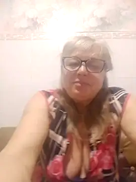Snapshot of LinaLight88 chatting on March 20, 2026, 10:14 pm LinaLight88 online show from March 20, 2026, 10:14 pm