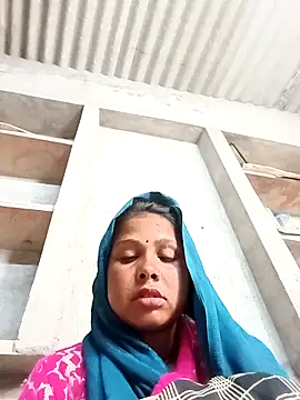 Shreya pandit online show from February 9, 2026, 2:37 am