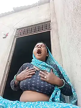 Shreya pandit online show from April 20, 2026, 12:30 pm