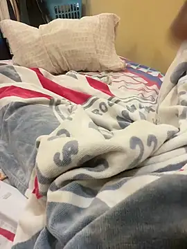 Snapshot of Nunobrubo chatting on April 7, 2026, 1:22 pm Nunobrubo online show from April 7, 2026, 1:22 pm