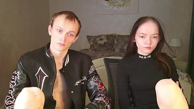 WeksaMur online show from February 20, 2026, 6:52 pm