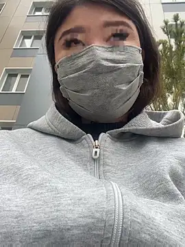 Sarah2127 online show from April 10, 2026, 9:25 am