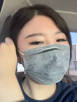 Sarah2127 online show from April 12, 2026, 9:58 am