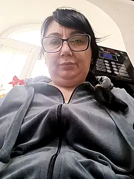MariSwan222 online show from May 9, 2026, 6:40 am