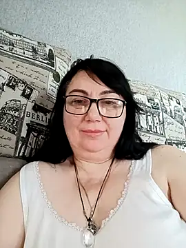 MariSwan222 online show from May 29, 2026, 7:06 am