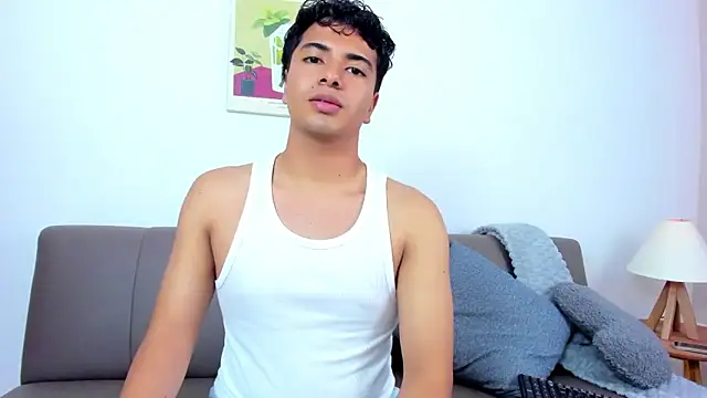 cherry blossom77 online show from December 17, 2025, 2:12 pm