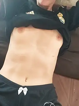 BranquinhaDLC online show from April 16, 2026, 12:28 pm