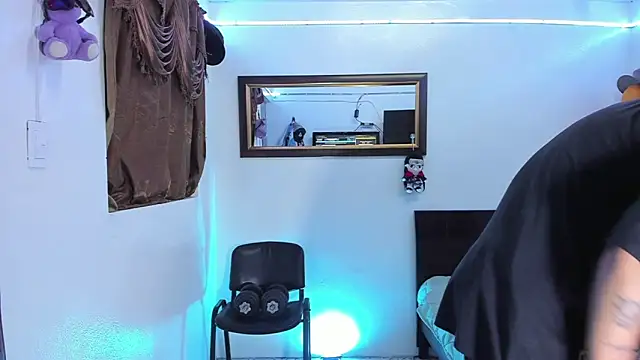 Bull  fit online show from February 1, 2026, 4:11 am