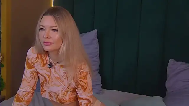 ToriCarter online show from July 16, 2026, 3:23 am