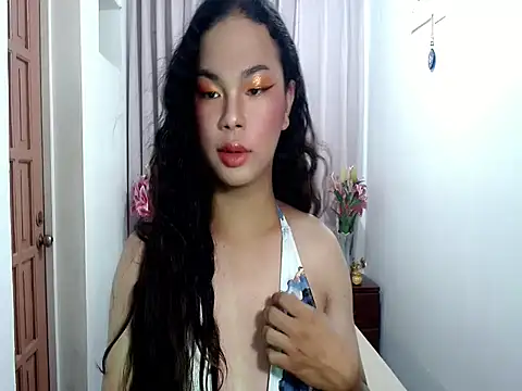 Shaneloveme online show from December 17, 2025, 7:31 pm