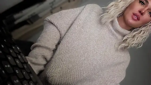 mxshemale ladyboy online show from October 31, 2025, 12:33 am