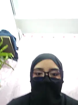 Snapshot of Dalia_Reem chatting on December 20, 2025, 12:23 pm Dalia Reem online show from December 20, 2025, 12:23 pm