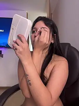 Snapshot of Camila_sanchez25 chatting on May 13, 2026, 7:00 pm Camila sanchez25 online show from May 13, 2026, 7:00 pm