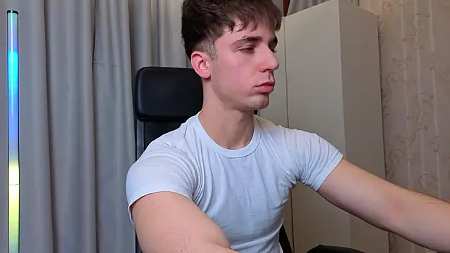 KellenWest online show from March 17, 2026, 5:11 am