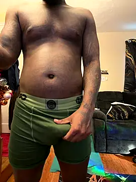 Snapshot of daddydarkskindikk chatting on December 18, 2025, 6:25 pm daddydarkskindikk online show from December 18, 2025, 6:25 pm