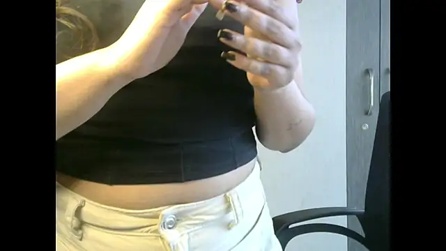 Snapshot of Mia_0989 chatting on January 9, 2026, 8:28 am Mia 0989 online show from January 9, 2026, 8:28 am