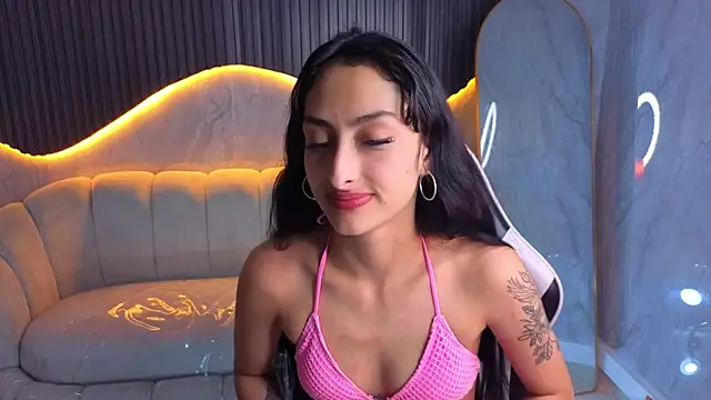 Tifany Tx online show from February 19, 2026, 1:12 am