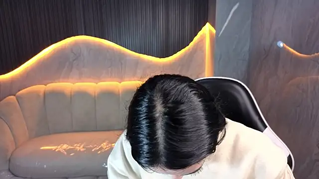 Tifany Tx online show from April 3, 2026, 12:36 pm