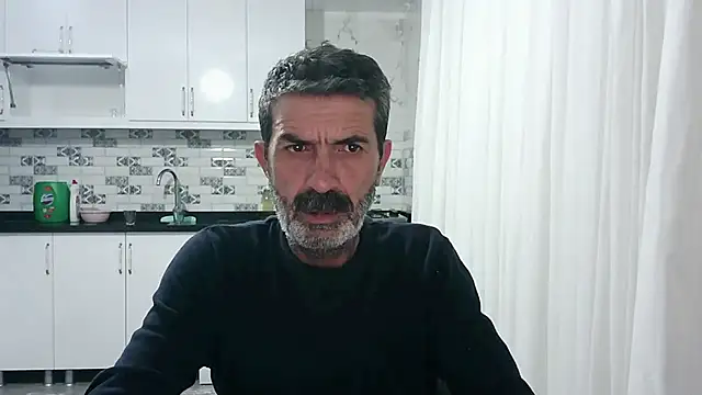 Snapshot of kobra21turki chatting on April 24, 2026, 5:37 pm kobra21turki online show from April 24, 2026, 5:37 pm