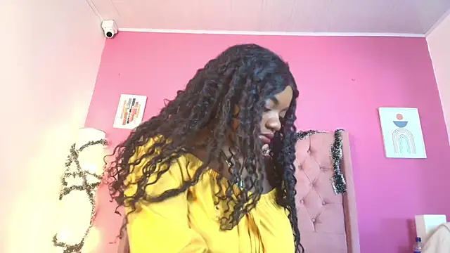 Snapshot of Ebonyfoxy_ chatting on December 18, 2025, 12:11 pm Ebonyfoxy online show from December 18, 2025, 12:11 pm