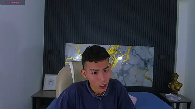 TaylerMiles online show from January 13, 2026, 4:51 am