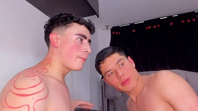 naughtysalomon   online show from December 17, 2025, 11:44 pm