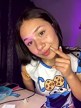 DULCEMARIA EF online show from January 14, 2026, 3:45 am