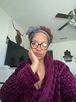 SweeTexasKyn online show from February 23, 2026, 5:43 pm