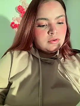 melanie hh1 online show from February 25, 2026, 5:06 am