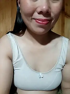 Chloe-ee online show from January 15, 2026, 2:05 am