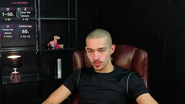 KaydenDrew online show from March 18, 2026, 5:10 am