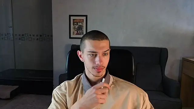 KaydenDrew online show from April 19, 2026, 4:12 am