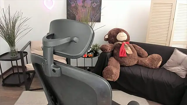 DiRosie online show from February 23, 2026, 9:17 am