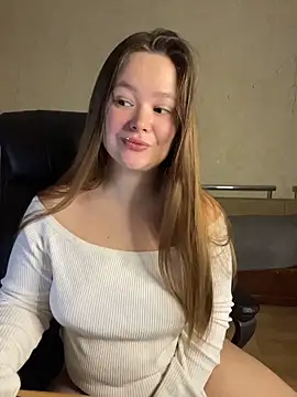 CaramelleSugarr online show from February 13, 2026, 7:43 pm