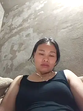 Maikha08 online show from March 27, 2026, 9:36 pm