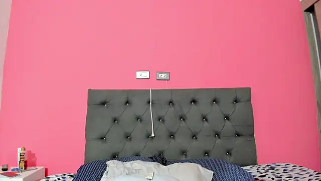 Snapshot of ariloe_quintero chatting on February 7, 2026, 1:15 pm ariloe quintero online show from February 7, 2026, 1:15 pm