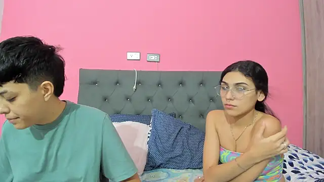 Snapshot of ariloe_quintero chatting on February 17, 2026, 6:58 pm ariloe quintero online show from February 17, 2026, 6:58 pm