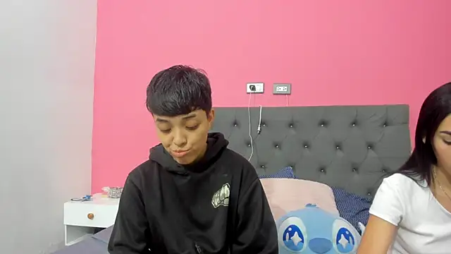 Snapshot of ariloe_quintero chatting on February 24, 2026, 12:47 pm ariloe quintero online show from February 24, 2026, 12:47 pm