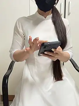 bi biii online show from April 2, 2026, 2:15 pm