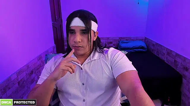 Snapshot of latinboyfit chatting on April 26, 2026, 9:56 pm latinboyfit online show from April 26, 2026, 9:56 pm