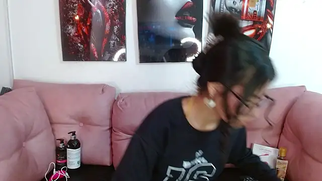 miamooncs online show from January 10, 2026, 3:14 pm