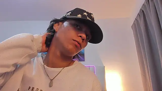 AndyKings 1 online show from April 15, 2026, 3:24 am