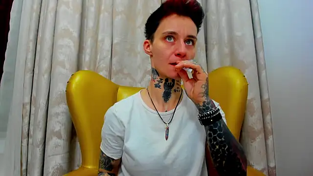 Snapshot of KennyXSX chatting on January 12, 2026, 7:19 pm KennyXSX online show from January 12, 2026, 7:19 pm