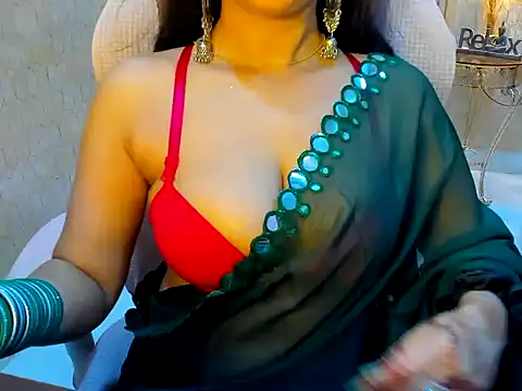 DimondGirl  online show from March 27, 2026, 7:57 pm