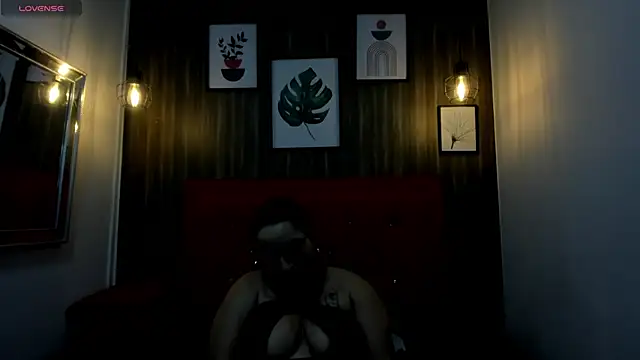 meggancurvy online show from February 7, 2026, 8:12 pm