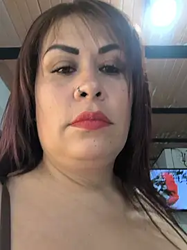 Snapshot of Natymendoza998 chatting on July 8, 2026, 10:14 pm Natymendoza998 online show from July 8, 2026, 10:14 pm