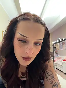 itscleomoon online show from April 29, 2026, 5:33 am